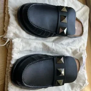 Valentino Garavani | Shoes | Preowned Valentino Garavani  display picture 3